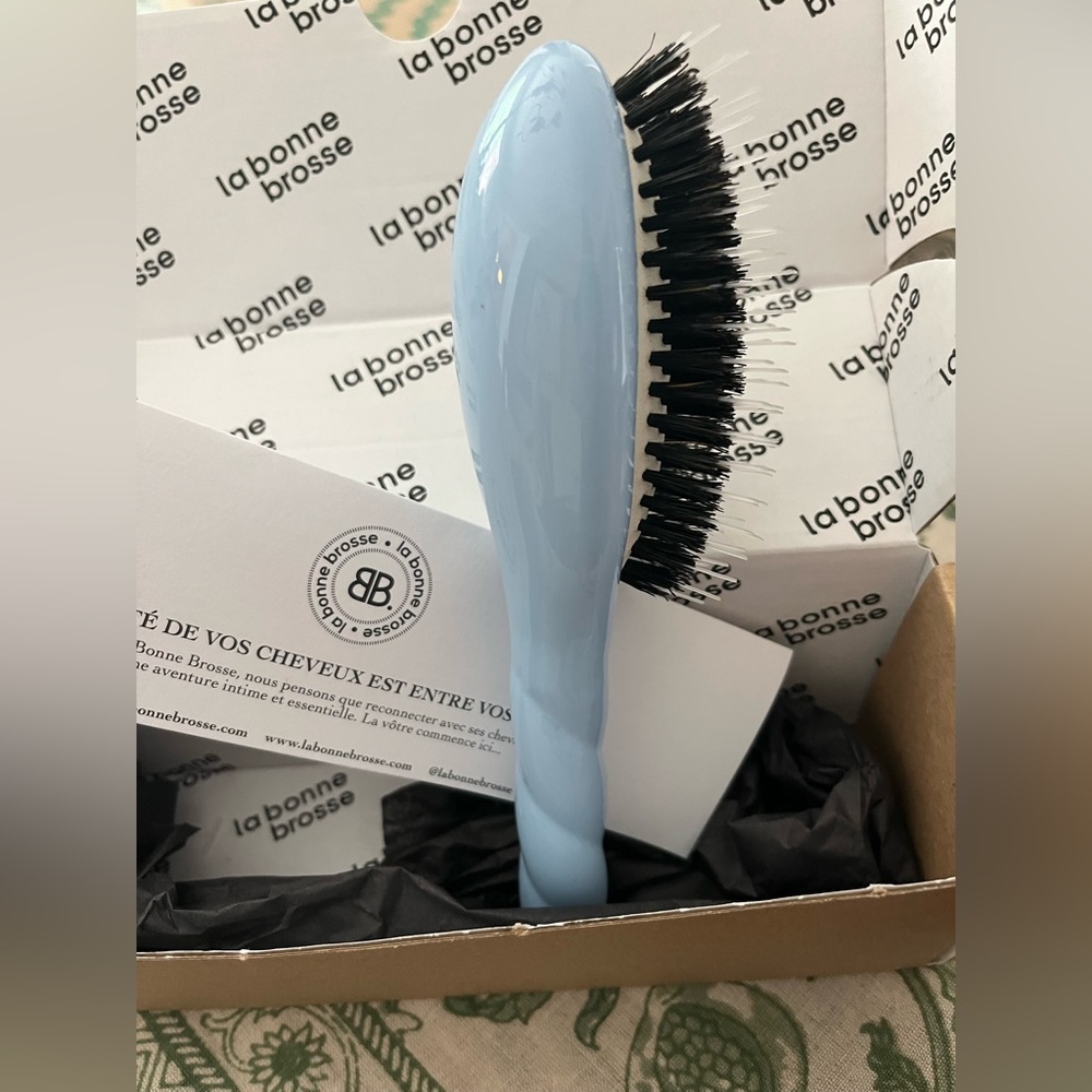 La Bonne Brosse Light Blue Hair Brush